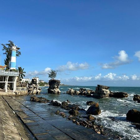 ホテル Khach San Tuyet Hien フーコック エクステリア 写真