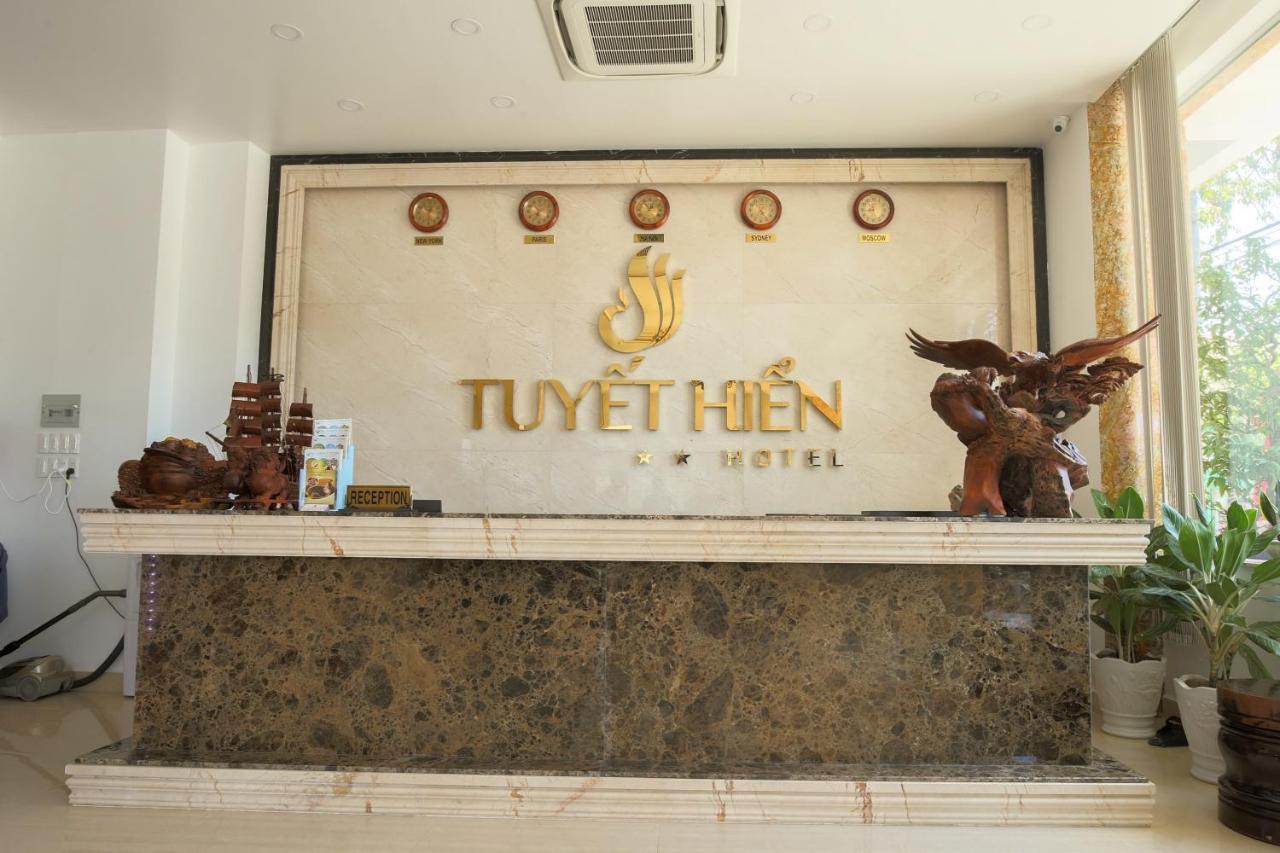 ホテル Khach San Tuyet Hien フーコック エクステリア 写真